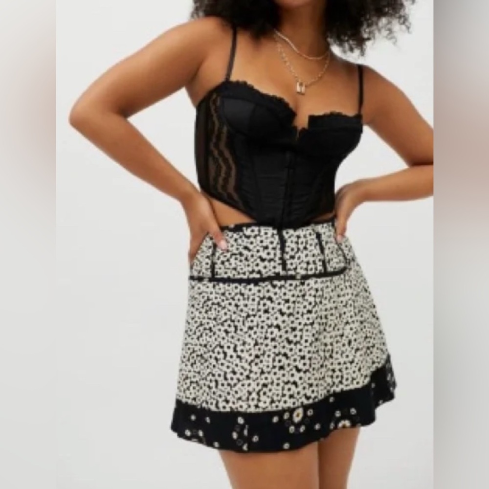 UO Esme Wrap Mini Skirt size small in black and white